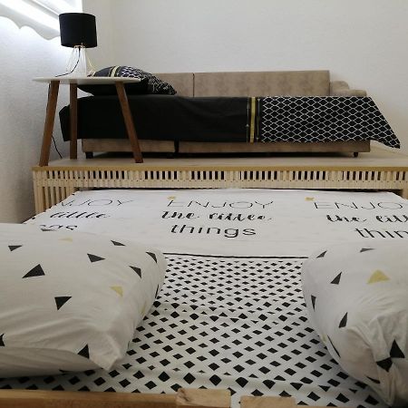 Studio Apartment - A Bit Of Joy Sarajevo Bagian luar foto