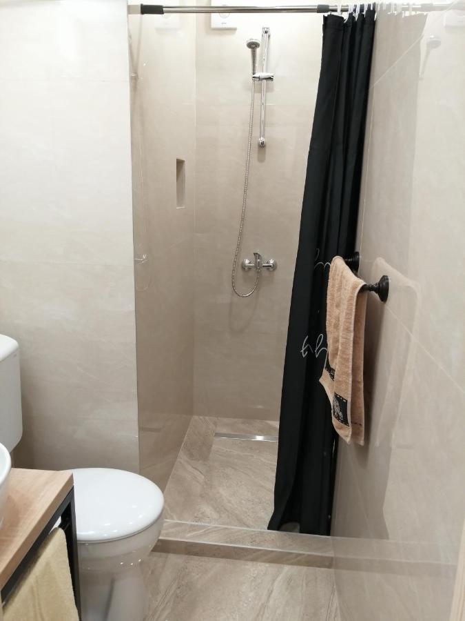 Studio Apartment - A Bit Of Joy Sarajevo Bagian luar foto