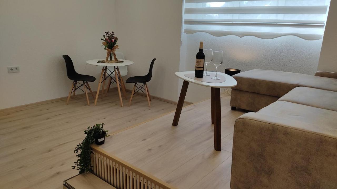 Studio Apartment - A Bit Of Joy Sarajevo Bagian luar foto