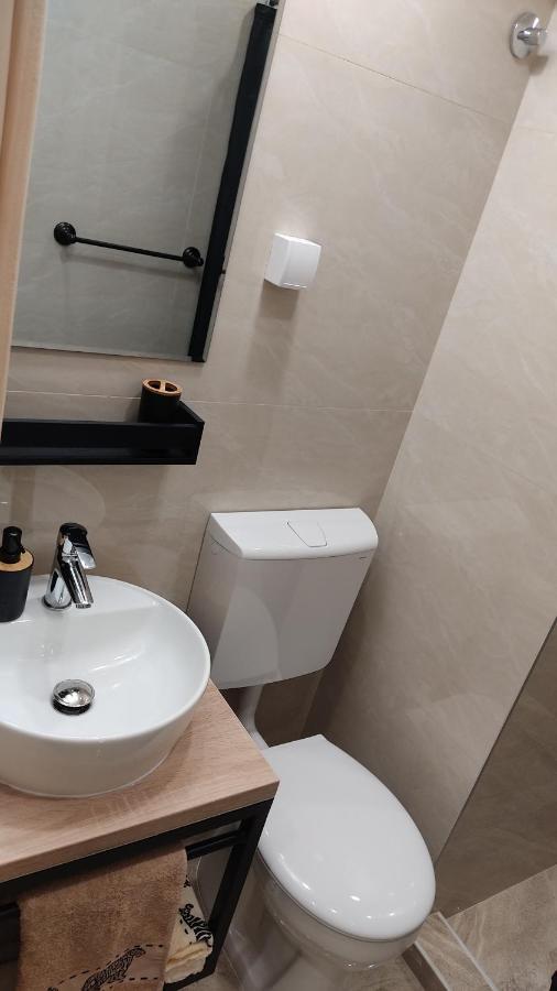 Studio Apartment - A Bit Of Joy Sarajevo Bagian luar foto