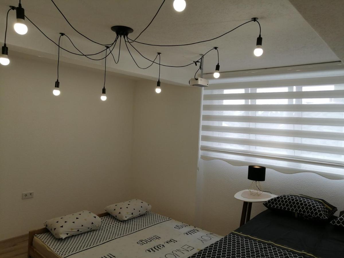 Studio Apartment - A Bit Of Joy Sarajevo Bagian luar foto