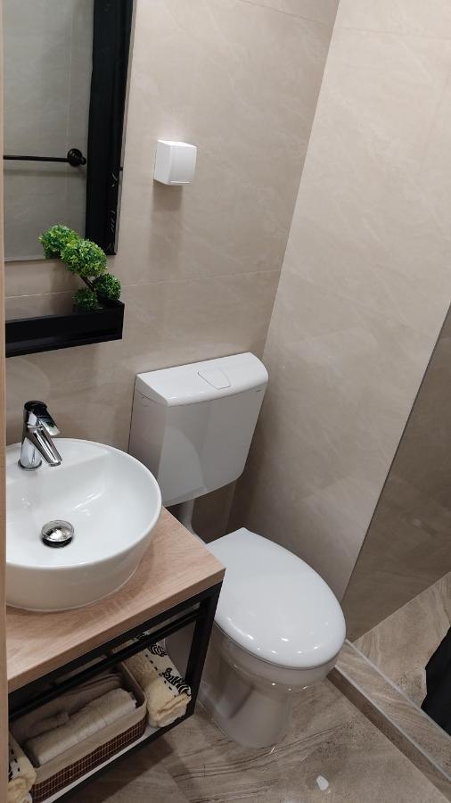 Studio Apartment - A Bit Of Joy Sarajevo Bagian luar foto